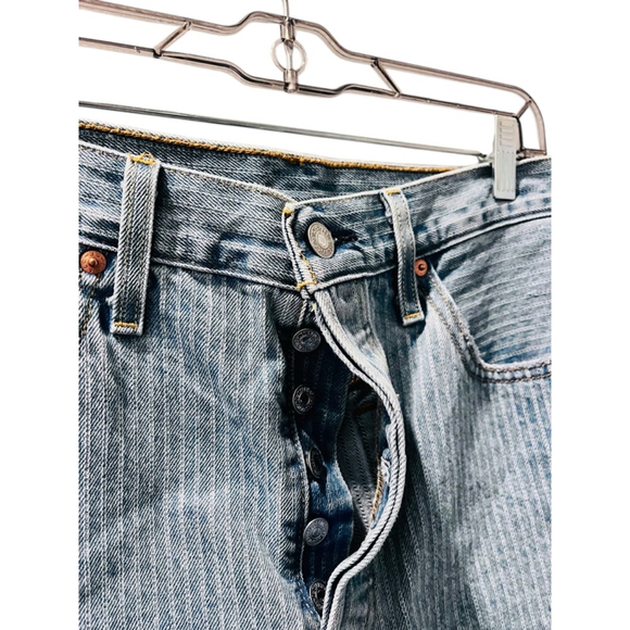Levi Strauss 501 Striped Denim Blue Jean Shorts Size 32 Like New Cotton - Picture 3 of 5